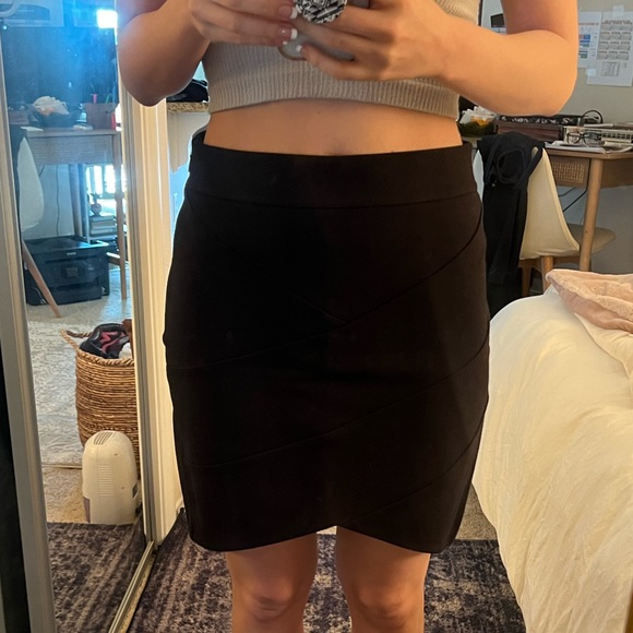 Super cute Express Mini Skirt - Picture 5 of 5